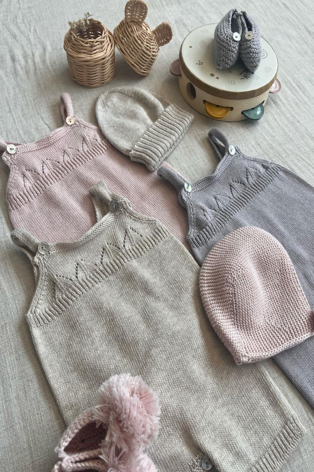 Monsul newborn pink set: romper+ jacket + blanket + hat+ booties